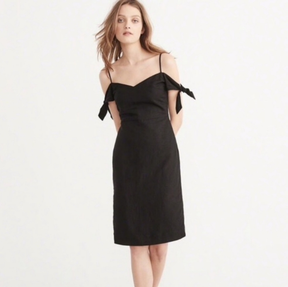 Abercrombie Linen Off Shoulder Tie Dress